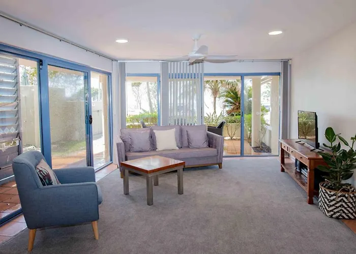Byron Bay Accom Unit 1 46 Lawson Street, Byron Bay - Nautilus